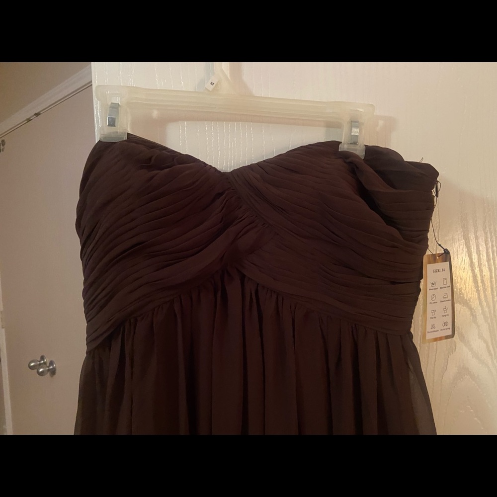 NWT Faship dress in a beautiful chocolate brown color.
